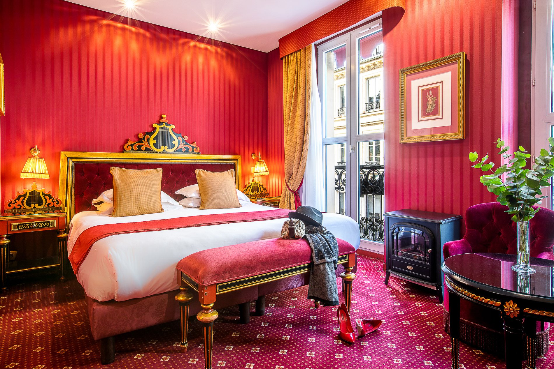 ceffdc71-5e1b-4736-8126-d6406ac08b0f